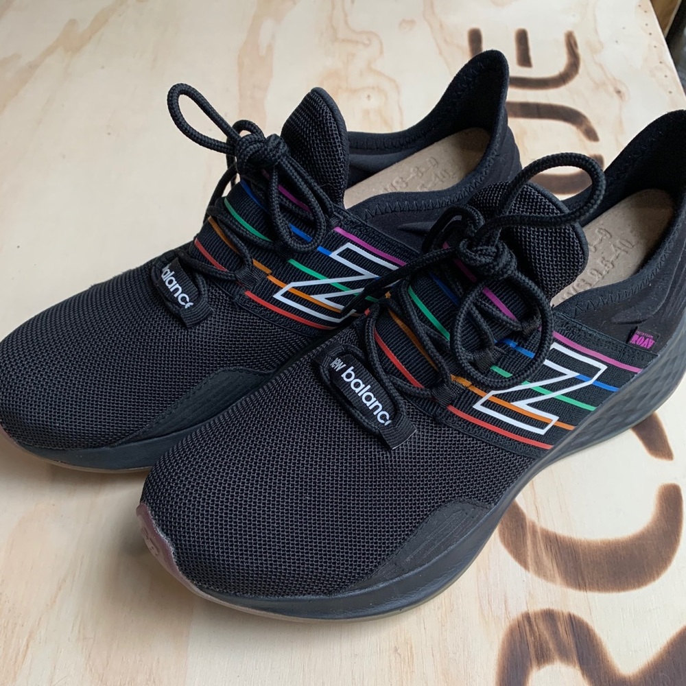 New Balance Fresh Foam ROAV Pride